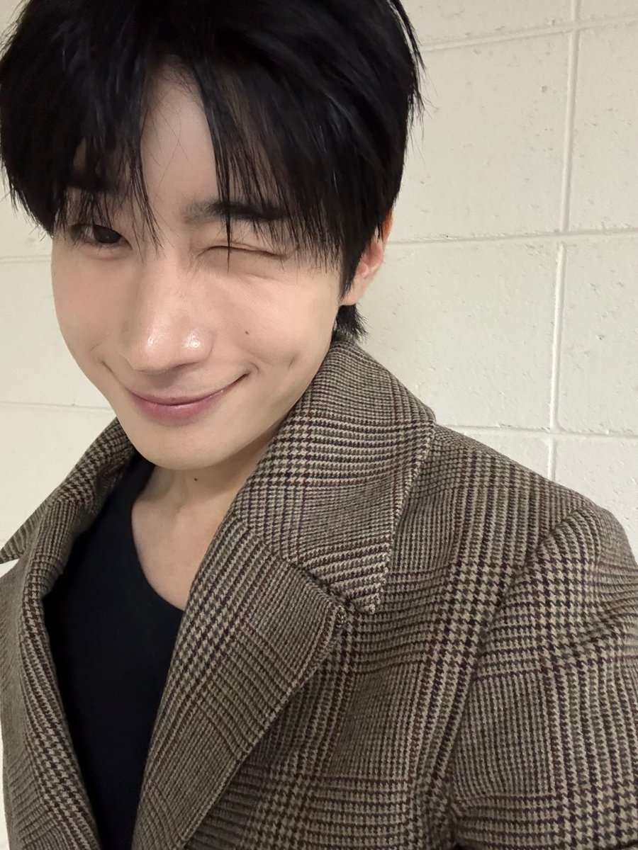 너무귀여워................,,,,,....... 사진보자마자바로쓰러짐