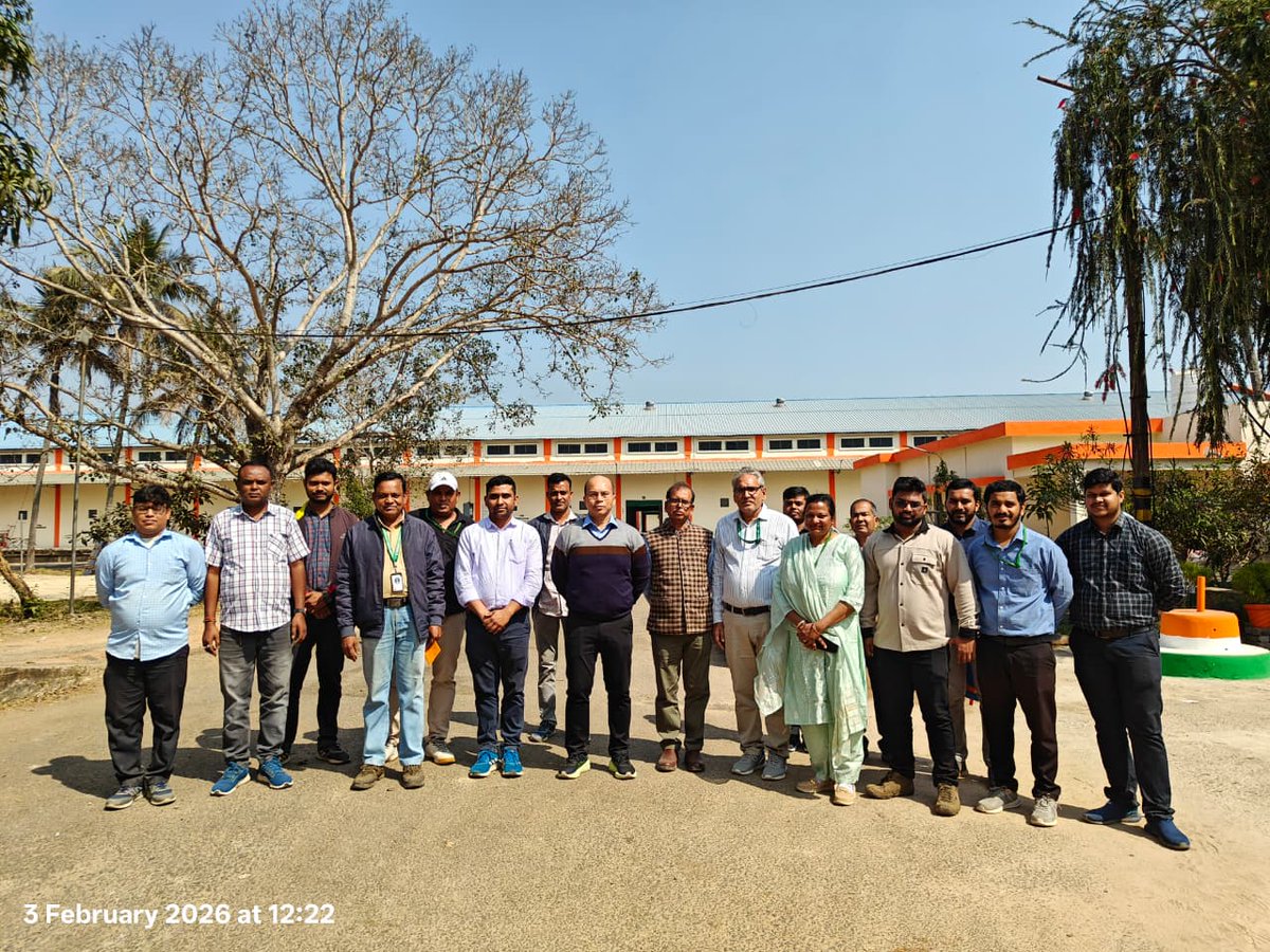 Flt. Lt. (Retd.) Manoj Kumar Gogoi, Hon’ble Executive Director (East), FCI, and Sri Sushil Sarkar, GM (Engg.), ZO (East), FCI, visited FSD Ranital. They appreciated the work carried out at the depot and participated in a plantation programme.