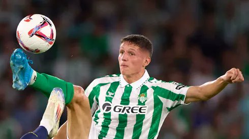 96 yılından beri biz sevdaya koşulsuz, şartsız bağlandık.

Mevzu Galatasaray. Başarı için elinizi taşın altına koymalısınız.

#AltimiraCimboma