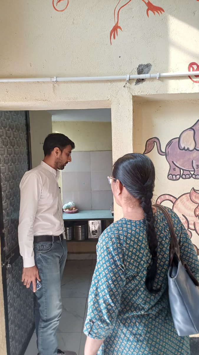 માન.જીલ્લા વિકાસ અધિકારી સાહેબશ્રી દ્વારા આંગણવાડી નવીનીકરણ કામગીરી અંતર્ગત બરવાળા ઘટકના બેલા -૨ ની મુલાકાત કરવામાં આવી. <a href="/WCDGujarat/">Women & Child Development, Govt of Gujarat</a> <a href="/MinistryWCD/">Ministry of WCD</a> <a href="/Collectorbotad/">Collector & DM Botad</a> <a href="/DDOBOTAD/">District Panchayat office Botad</a> <a href="/InfoBotadGoG/">Info Botad GoG</a>