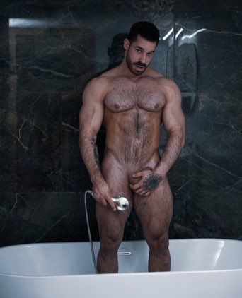 Chudai

All content’s here linktr.ee/olivervip