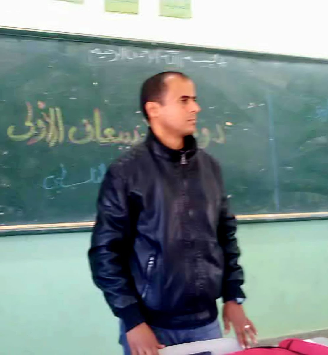 DropSiteNews's tweet image. 🔴 GAZA | Israeli forces killed Hussien Hassan Al-Smairi, a 48-year-old paramedic with the Palestinian Red Crescent Society (PRCS), in a double-tap strike while he was on a rescue mission responding to an Israeli attack on displacement tents in Al-Mawasi, east of Khan Younis,…