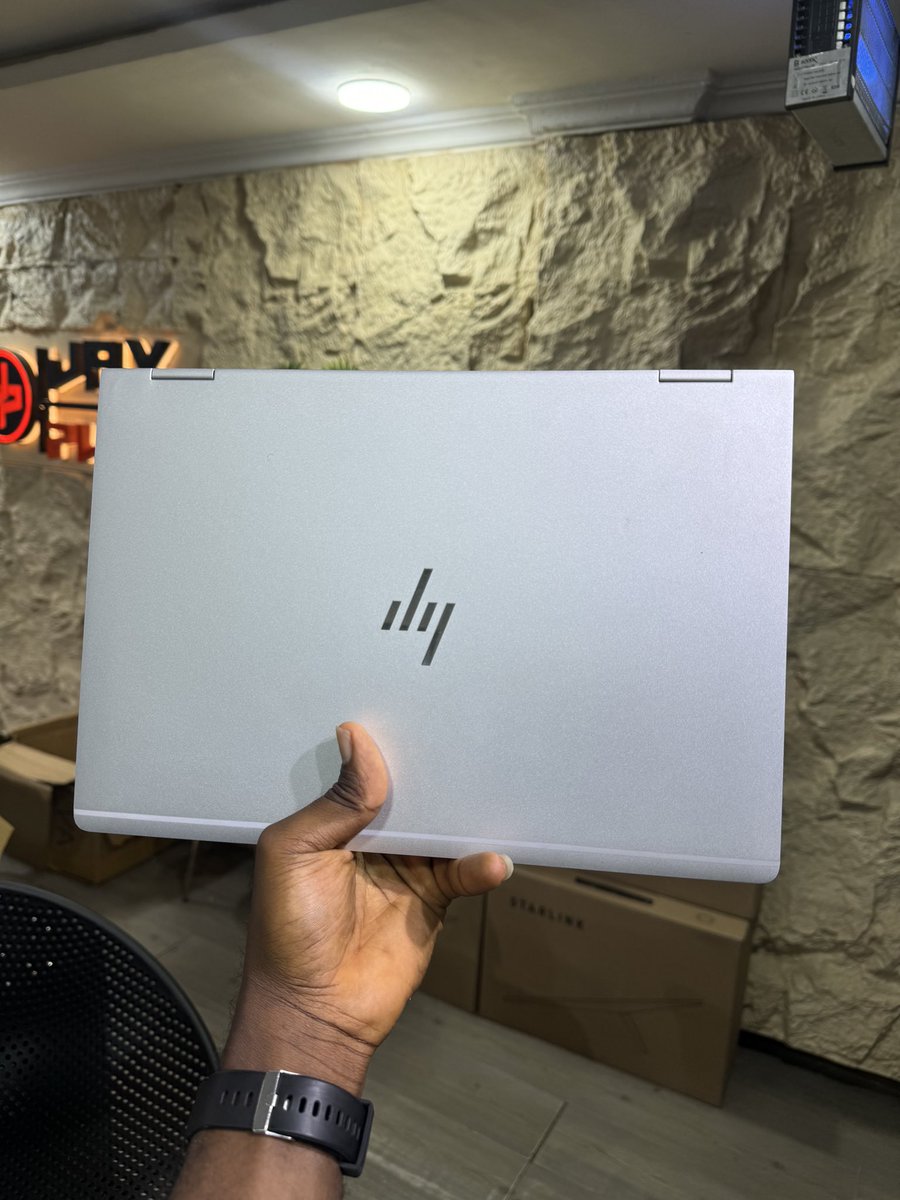 Jay Plug Gadgets tweet media