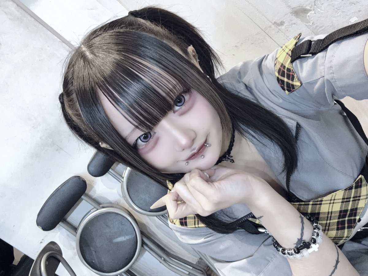 ほむら tweet media