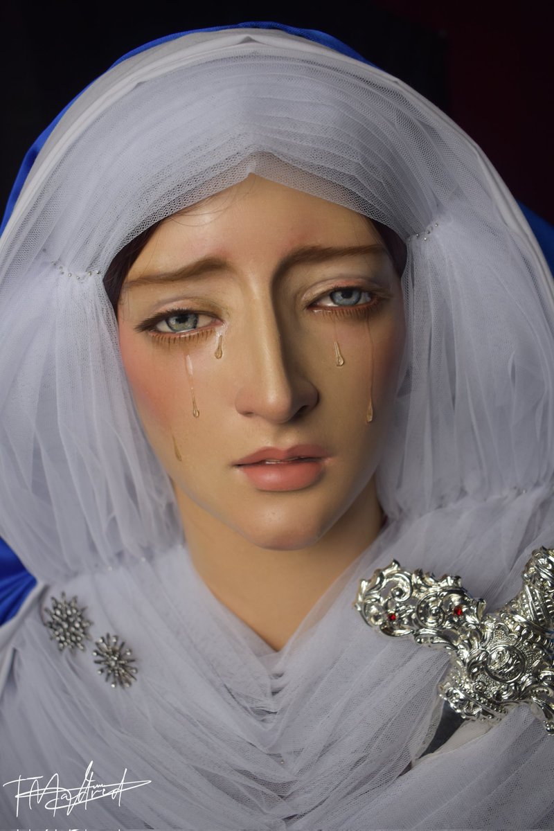 María,Reina y Madre de los Apóstoles ataviada de hebrea <a href="/amor_bondad/">A.C. AMOR Y BONDAD (SEVILLA ESTE)</a>