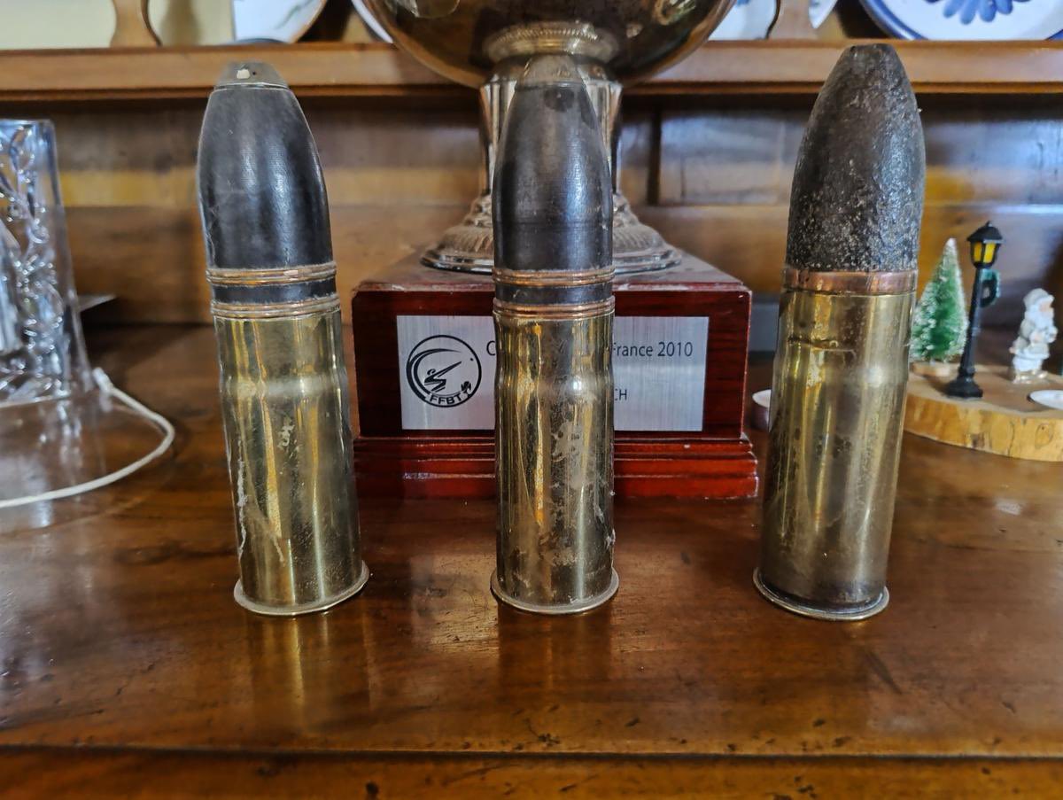 PopCrave's tweet image. A hospital in Toulouse, France was evacuated last weekend after a patient arrived with a WWI artillery shell lodged in his rectum.

The pointed, 16x4cm munition was deemed to not be a threat by the bomb squad and was subsequently removed.

Prosecutors are considering taking legal…