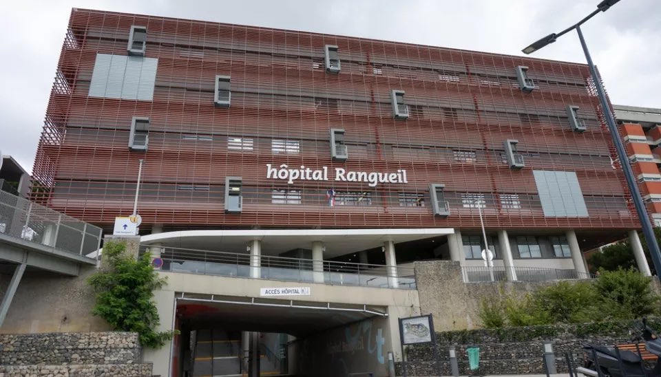 PopCrave's tweet image. A hospital in Toulouse, France was evacuated last weekend after a patient arrived with a WWI artillery shell lodged in his rectum.

The pointed, 16x4cm munition was deemed to not be a threat by the bomb squad and was subsequently removed.

Prosecutors are considering taking legal…