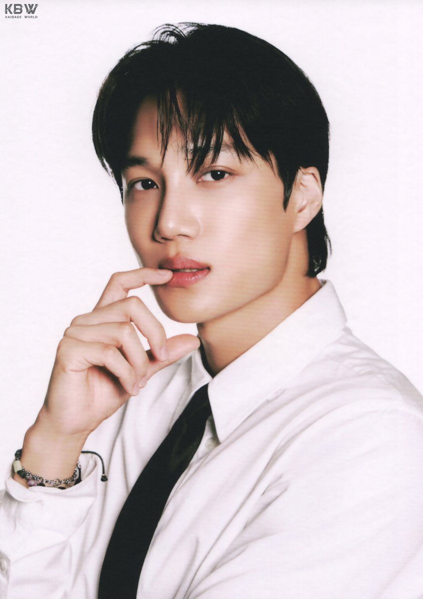 KaiBaek_World's tweet image. [SCAN] KAI 'KAION' POSTCARD BOOK SET
kaibaekworld.tistory.com/1866

#KAI #카이 #Jongin #KAION