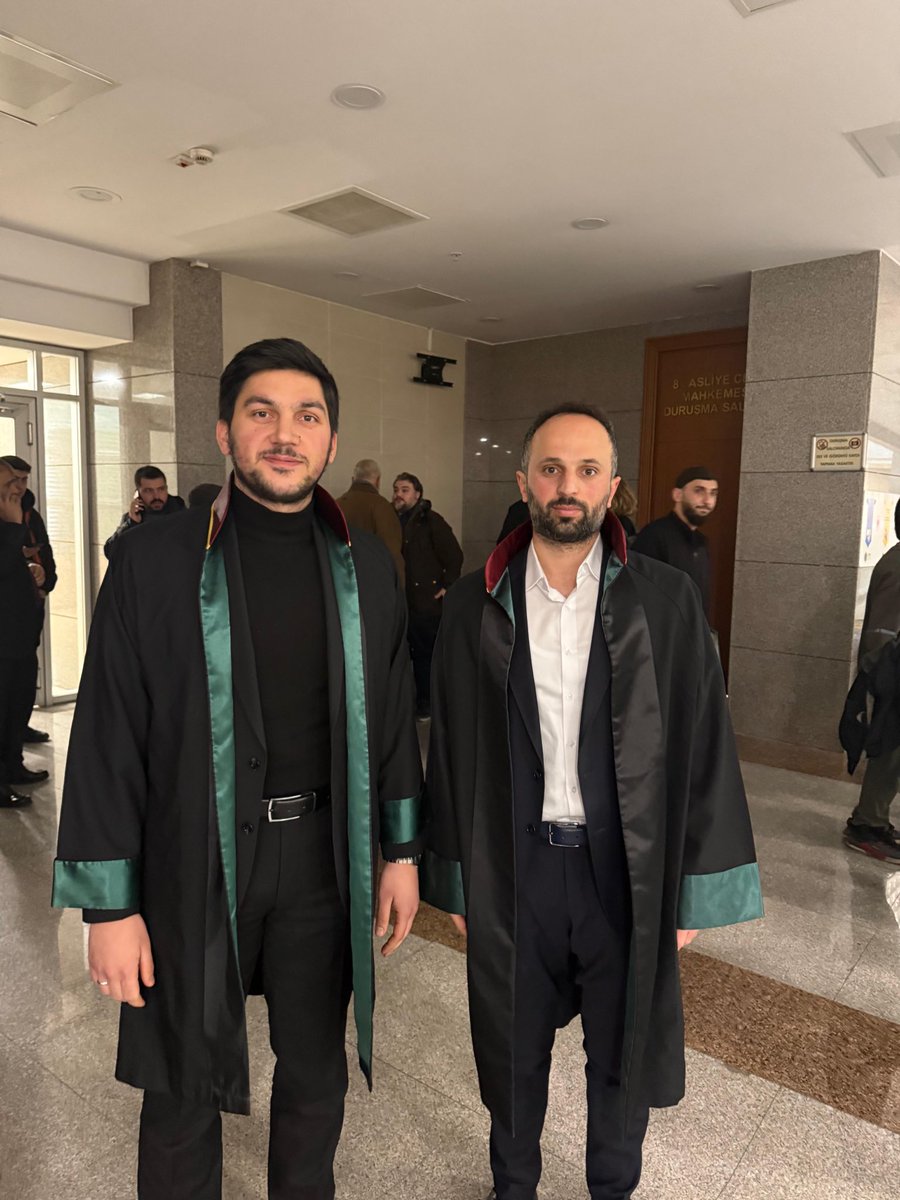 TRT World Forum kapsamında Gazze için gerçekleştirdikleri barışçıl ve hukuka uygun eylemler nedeniyle yargılanan gençlerin yargılama sürecini başından beri yakından takip ediyoruz. Bu kapsamda HÜDAPAR İnsan Hakları Komisyonu üyesi avukatlarımız, bugün görülen duruşmaya katılmış