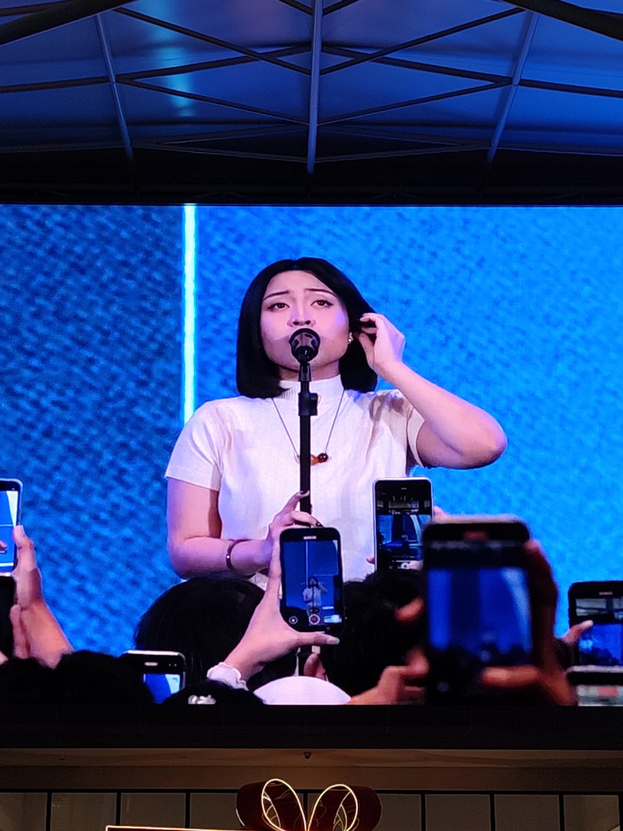 Bernadya di grand opening SMB 2