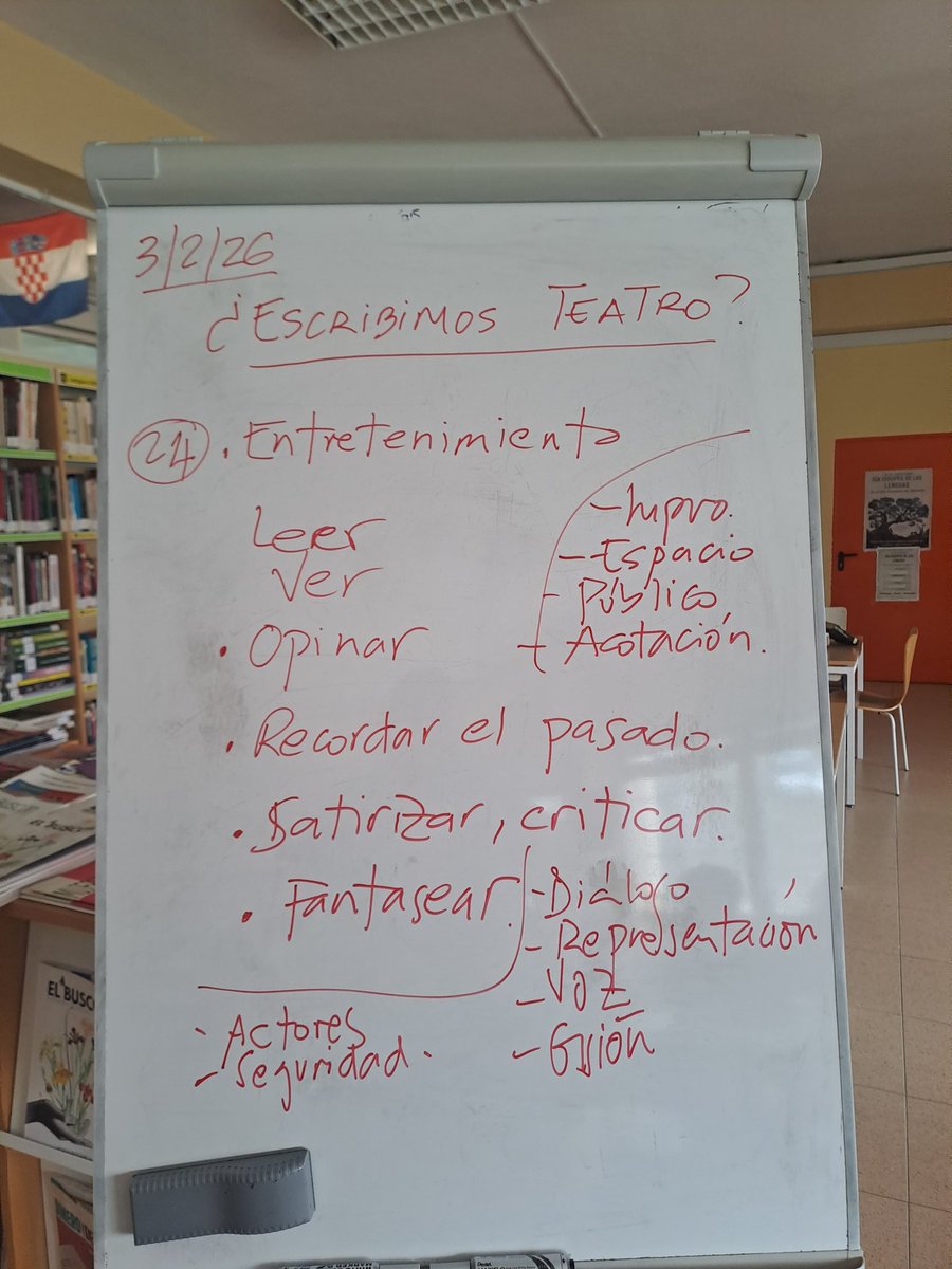 Ha comenzado el taller de dramaturgia de nuestro querido compañero Maxi de Diego en la optativa de Teatro y Oratoria de 3ESO, para el aprendizaje de la escritura dramática. ¡Gracias por tu sabiduría! #EPAS #EscuelasEmbajadoras #erasmusplus #iesquevedo #educacionpublica 🎭🇪🇺🇪🇺🇪🇺