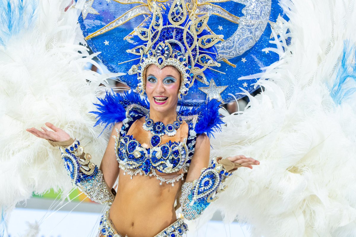 municorrientes's tweet photo. 🎉 Esta noche el Anfiteatro Cocomarola se viste de fiesta y esplendor con el #ShowDeComparsas 💃 Ritmo, color y toda la pasión de Sapucay, Ará Berá, Copacabana y Arandú Beleza en una noche imperdible 🎶✨ https://t.co/61fOsy6l1J