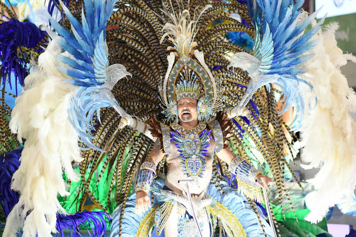 municorrientes's tweet photo. 🎉 Esta noche el Anfiteatro Cocomarola se viste de fiesta y esplendor con el #ShowDeComparsas 💃 Ritmo, color y toda la pasión de Sapucay, Ará Berá, Copacabana y Arandú Beleza en una noche imperdible 🎶✨ https://t.co/61fOsy6l1J