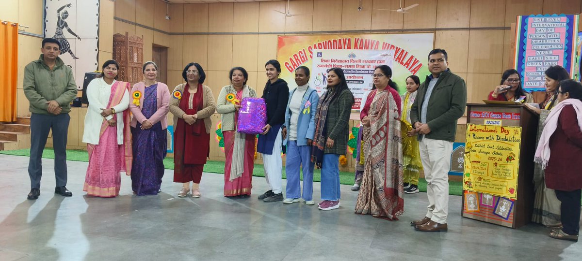 GGSSS C-Block Sangam vihar tweet media