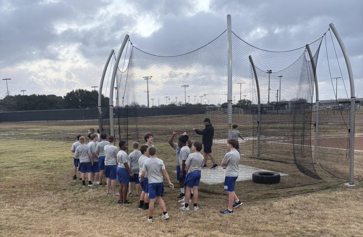 CSMS_Boys_Ath's tweet photo. Week 1 of CSMS Track &amp; Field is in the books! 🏃‍♂️🏃‍♀️Huge participation and great energy across the board. Excited to see our athletes grow and improve all season long! @CSISDAthletics https://t.co/n3a4mwT0rT