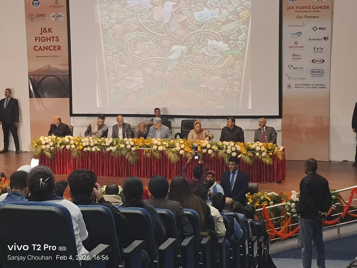 _SanjayChouhan's tweet photo. Awareness event on World Cancer Day in GMC Jammu in the presence of Honourable CM J&amp;K @OmarAbdullah  Honourable Minister for health and medical education  J&amp;K @sakinaitoo https://t.co/XeVu6QeT2t