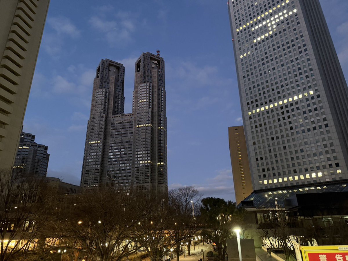 kazz_nishikiori's tweet image. 昨日夕方、音楽の富田さんと新たにやってる事の打ち合わせ。
今朝は４時だいから、新宿へ行ったり、途中空きましたが横浜へ・・・
東京へ戻って又続きの仕事と、long dayの一日でした。
少し寒さが緩んだ立春を迎え、穏やかな陽射しの中、近郊のドライブを楽しんだのです。