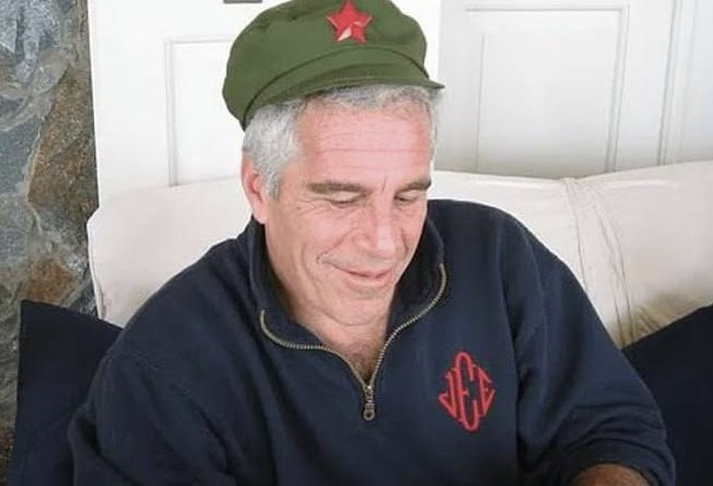 ForrestDaGump's tweet photo. Считаю что историю Эппштейна надо срочно экранизировать. Формат сериала наверное лучше всего подойдет. Про каждого гостя острова - отдельная серия. Я и актера на главную роль уже нашел: Алексей Булдаков. Подойдет практически без грима. https://t.co/YRqAIhdNhI