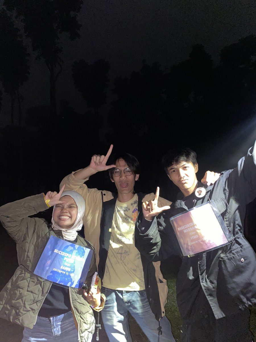 dapetin indomie nya perlu 3 bulan, interupsi, tipes, dan tapos. Selamat lantik Sahitya Ravikara😍😍😍