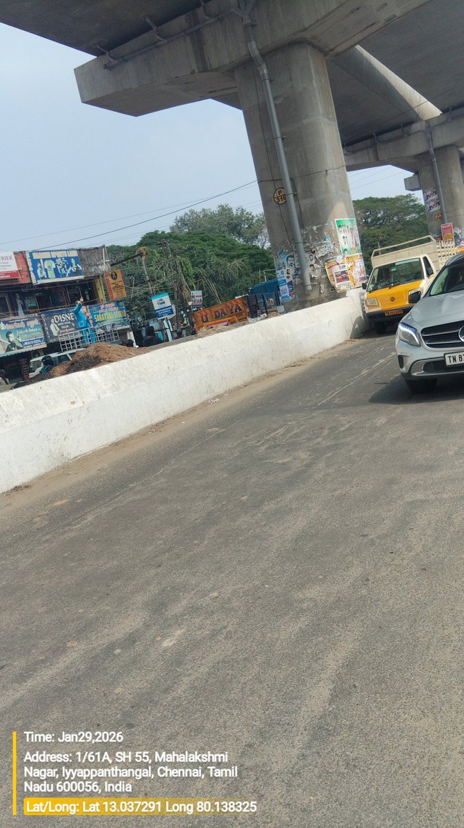 AsSan98mat01's tweet photo. @chennai_Highway @evvelu @cmrlofficial @CMOTamilnadu the #mountpoonamalee road in #ayyapanthangal opp to #ambedhkar statue is in very bad shape with lot of #potholes. Repair immediately https://t.co/VaPaHaeIfJ
