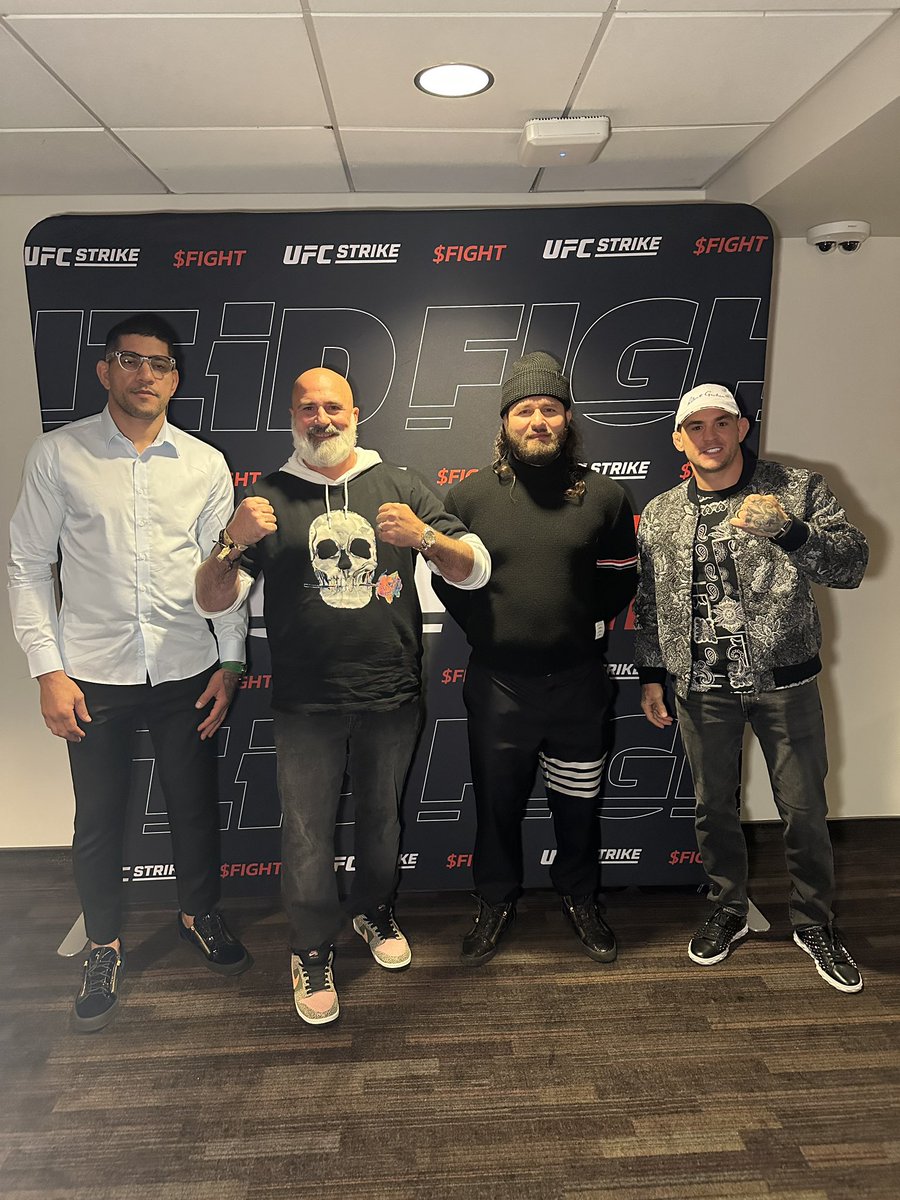 Dark_Vengeance tweet media
