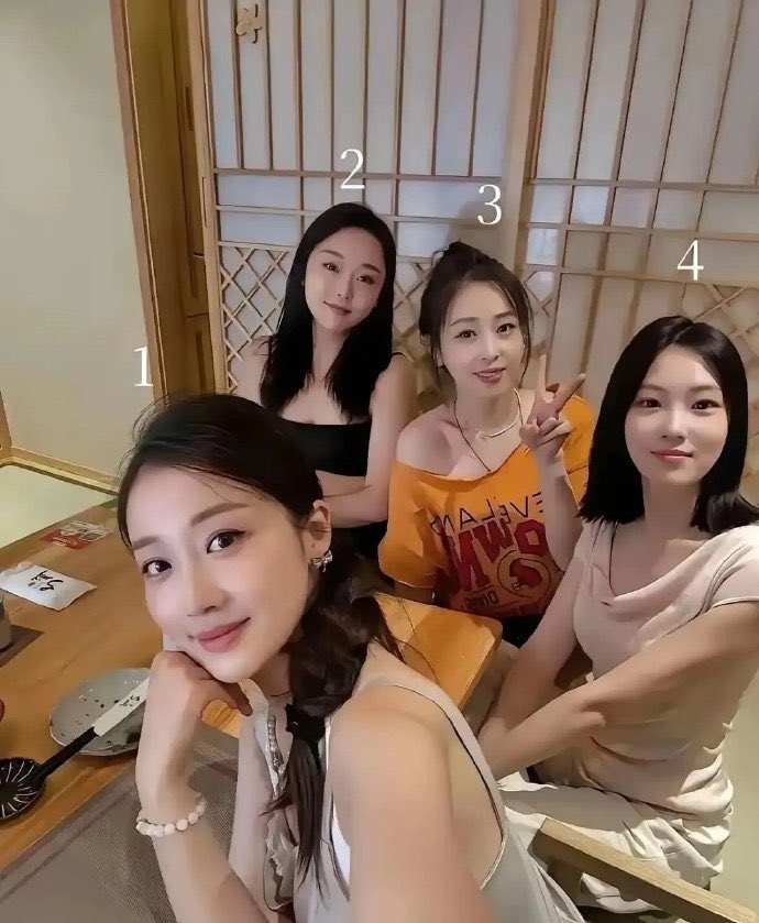 الصين بالعربية tweet media