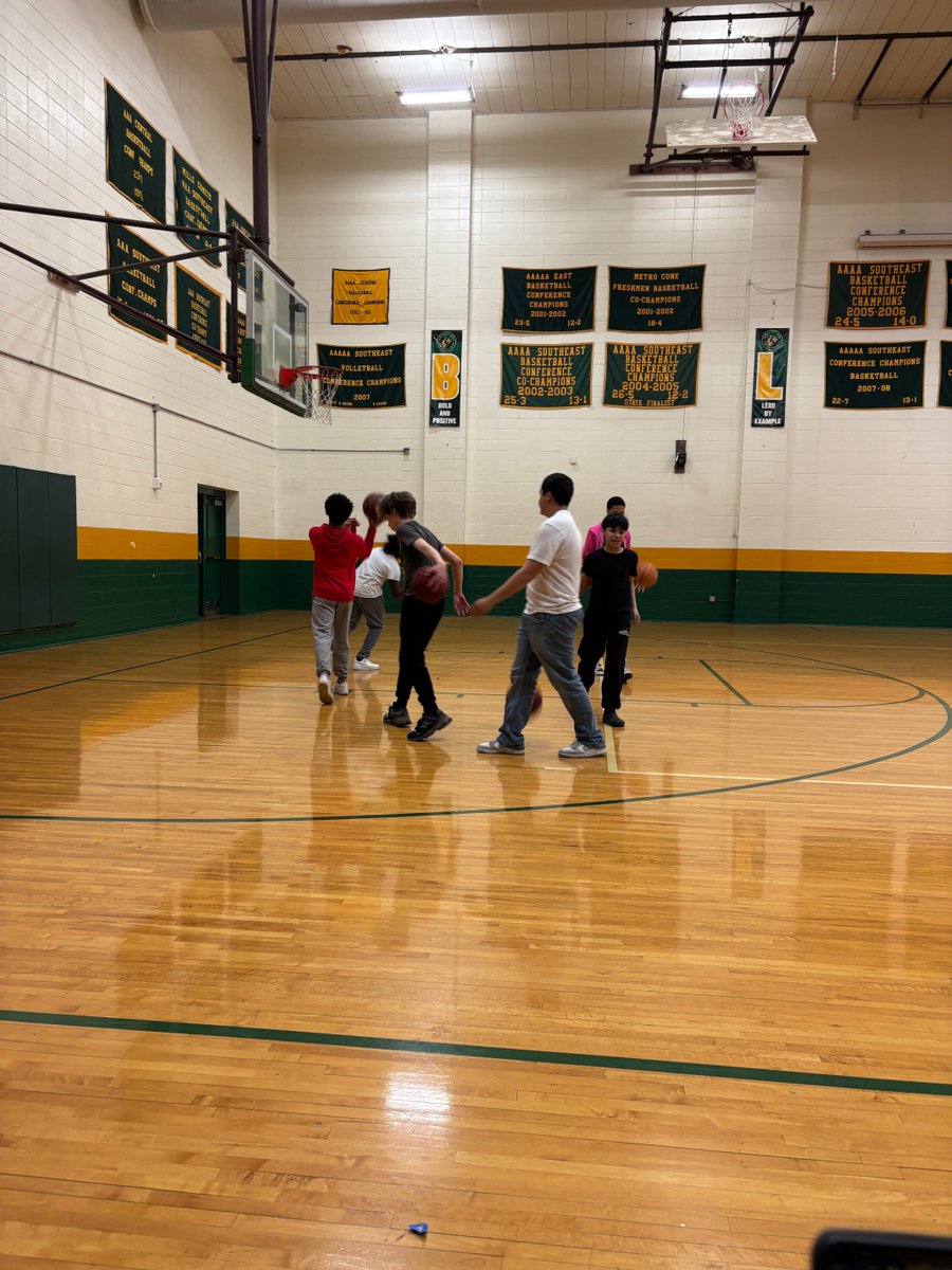 Mills Middle School tweet media