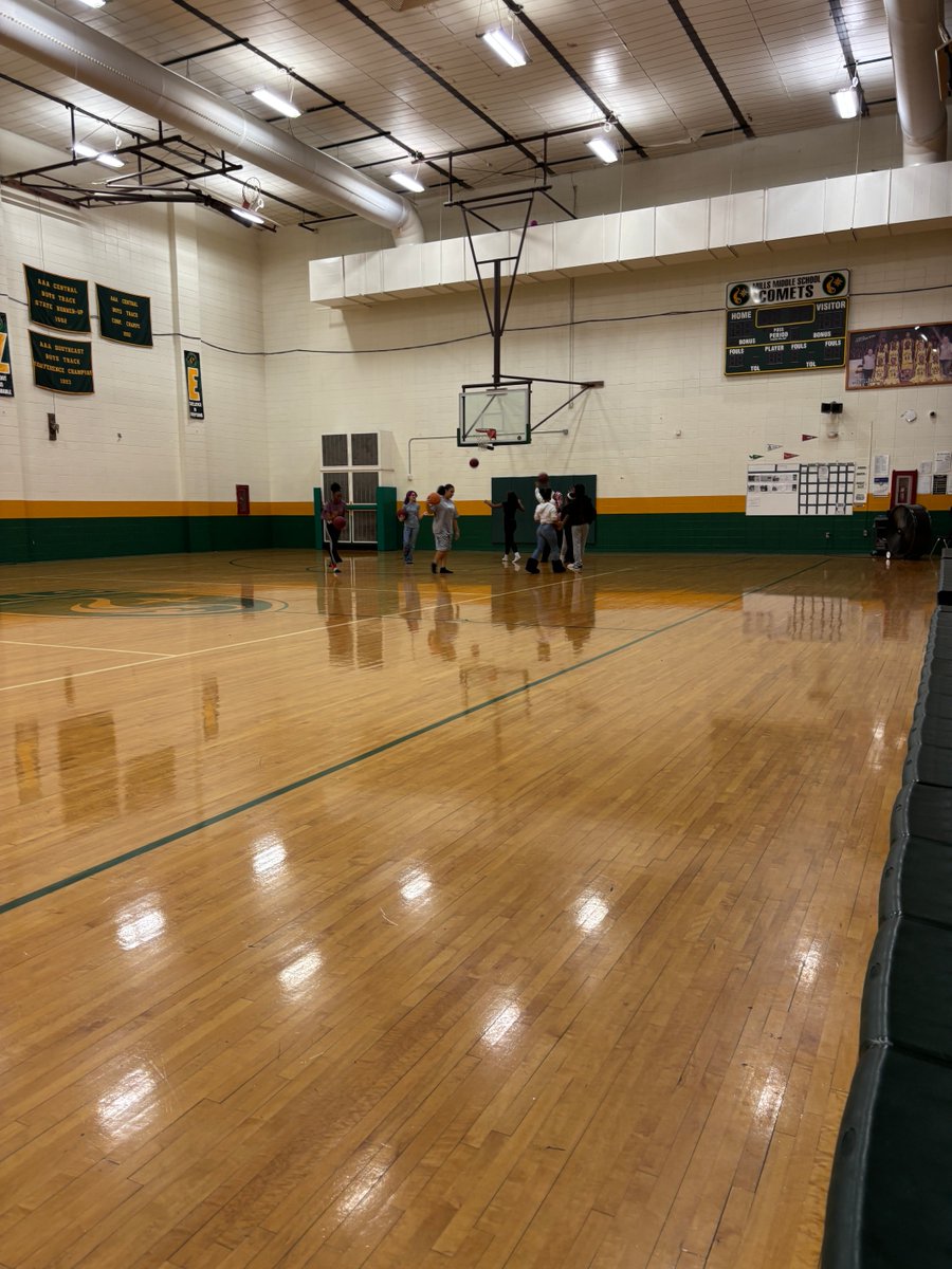 Mills Middle School tweet media