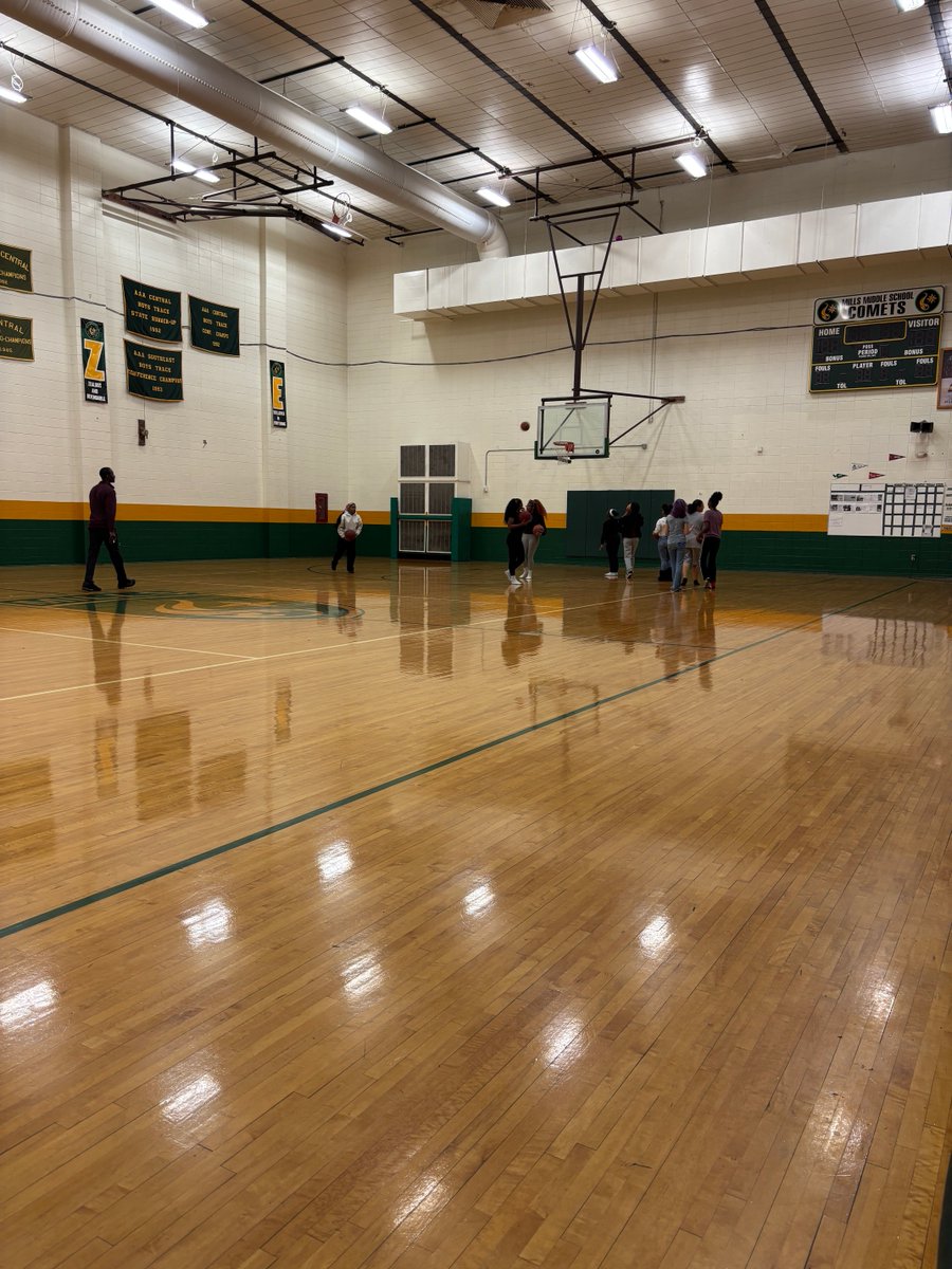 Mills Middle School tweet media