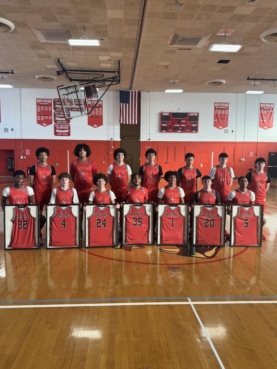 NorthRockBball's tweet photo. Tonight is Senior Night! https://t.co/PtWBp0UneU