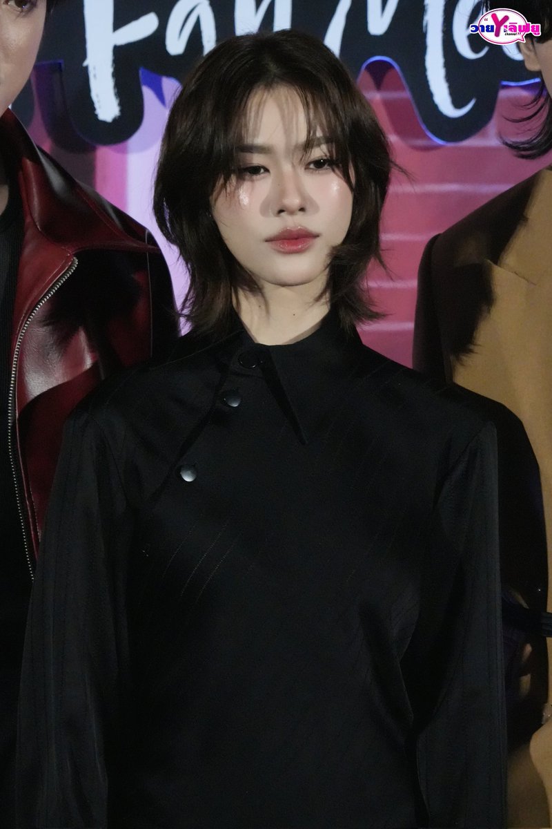 Yloveyouchannel's tweet image. เท่ก็ได้น่ารักก็มี  “เอมี่ ทสร” !! ช่วงสัมภาษณ์ก่อนเริ่มงาน “Burnout Syndrome Final EP Fan Meeting”❤️💐🖤

#BurnoutSyndromeSeriesFinalEP
#emiamily #เอมี่ทสร
#BurnoutSyndromeSeries