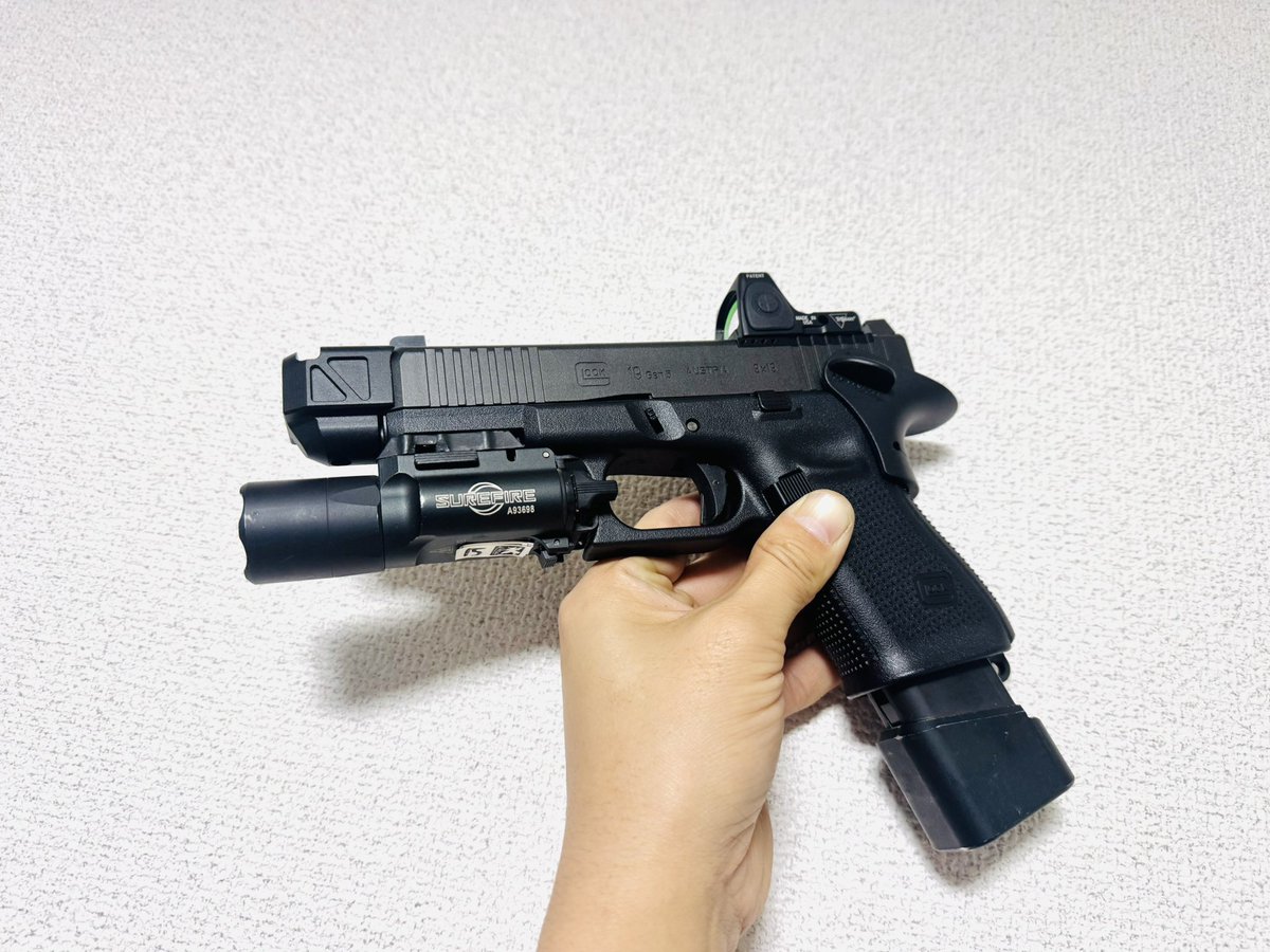 nakanosniper's tweet image. 悪い癖が出ました
こうなると、17でいいじゃん説

#glock19