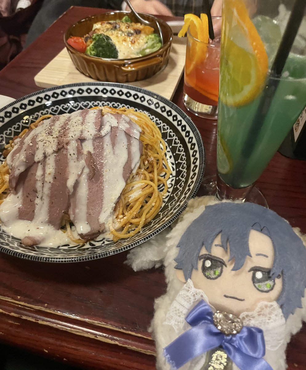 masshiro_ma's tweet photo. HUBまほやくコラボ‼️
コースター自引き‼️うれしい！ https://t.co/z6ofCirUiJ