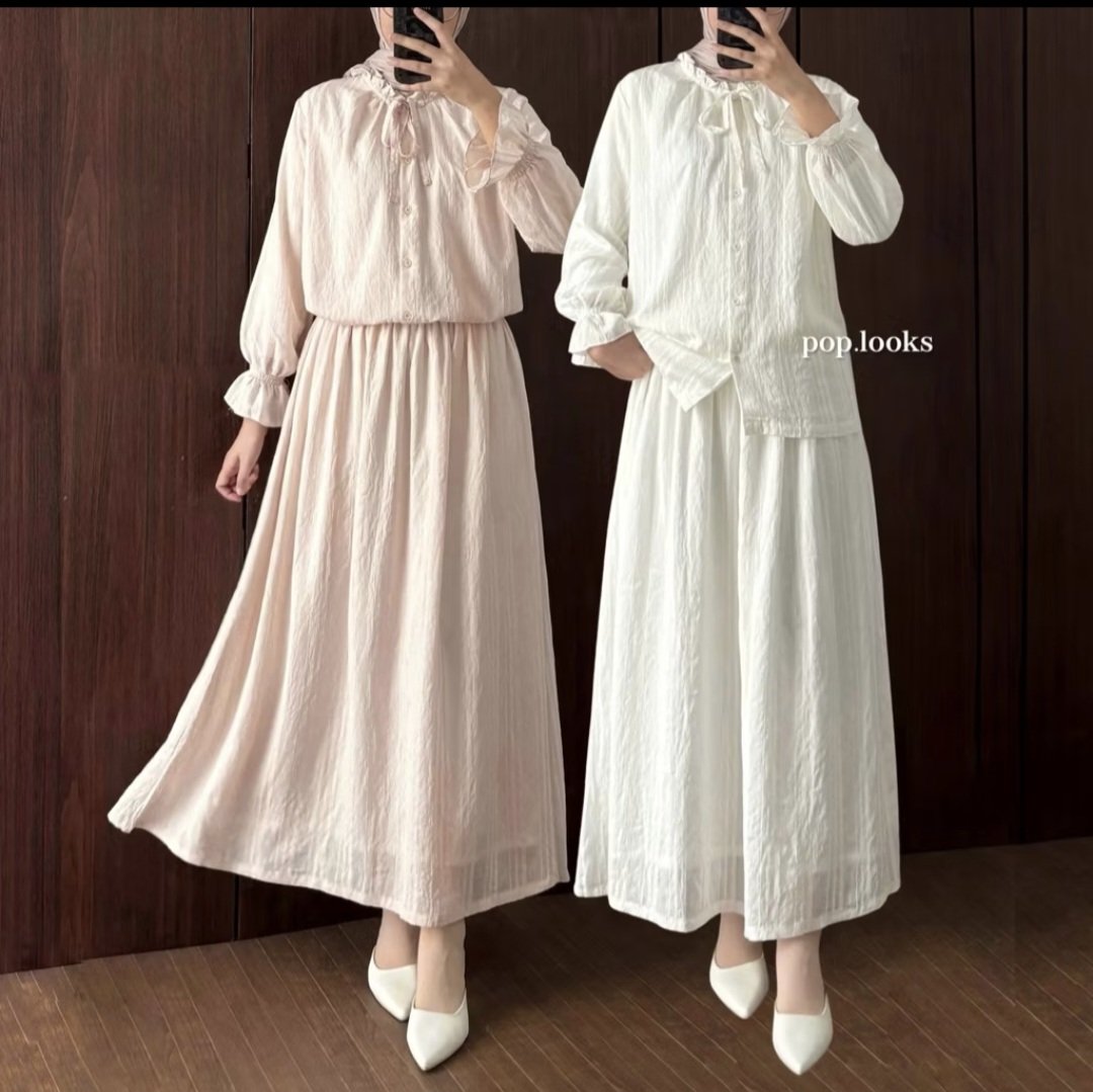ramenbestever's tweet photo. elegant oneset for work or hanging out✨️💫

-a thread- https://t.co/noQXwqO2j6