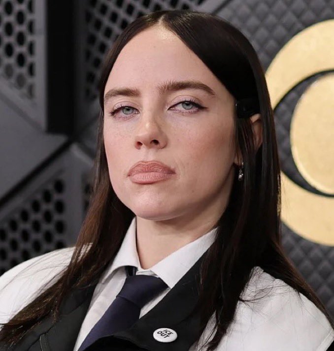 JackDangerLIVE's tweet image. 🚨🔥BREAKING: In the ULTIMATE F—k Around &amp;amp; Find Out moment, @billieeilish thought it would be “cool” to try &amp;amp; virtue signal at the Grammys. However, just like most celebrities, she’s full of sh*t.

LUCKILY, there’s an LA Law Firm that’s going to evict the hypocrite right out of…