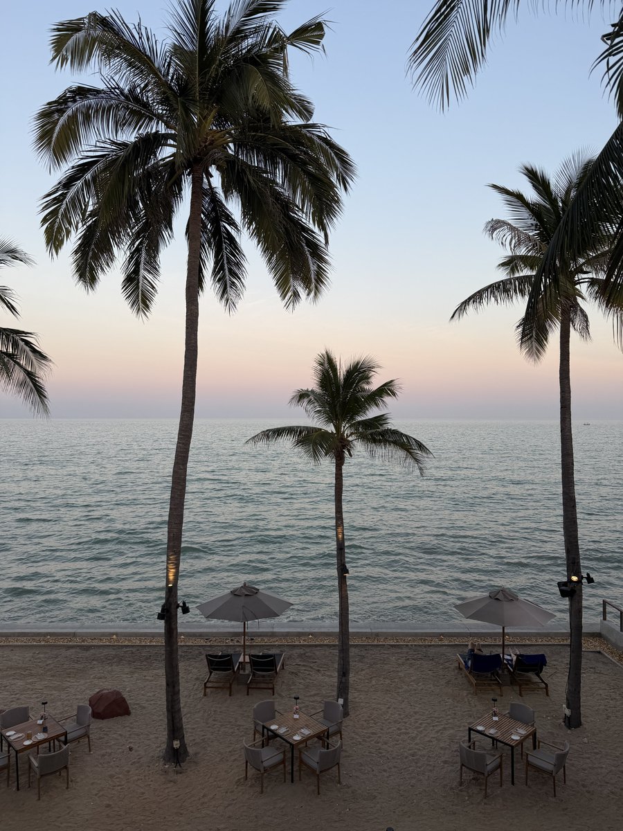 bjauntanywhere's tweet image. ทะเลหัวหินวันนี้