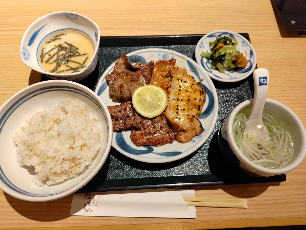 麻雀おしまい。 41433。 久々にレア役三色同刻を上がった。 にしたって