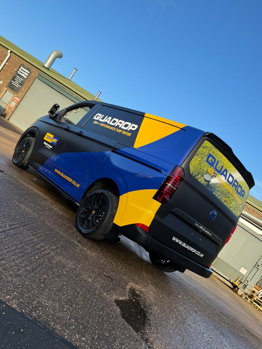 L&N Graphic Designs tweet media