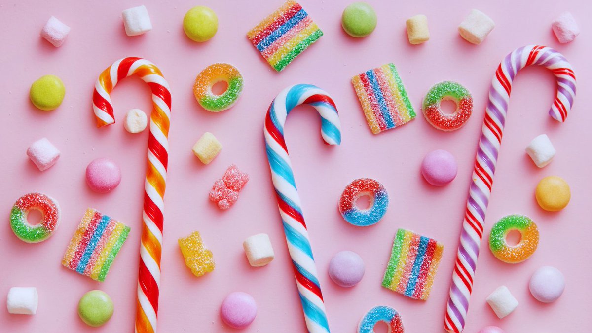 Since 1964’s Food Stamp Act—now SNAP—federal food assistance prohibits items like alcohol, tobacco, supplements, and hot foods. To make the program healthier, the list is expanding. Also though, we have begun to wonder what candy is.

econlife.com/2026/02/snap-f… 
#econlife