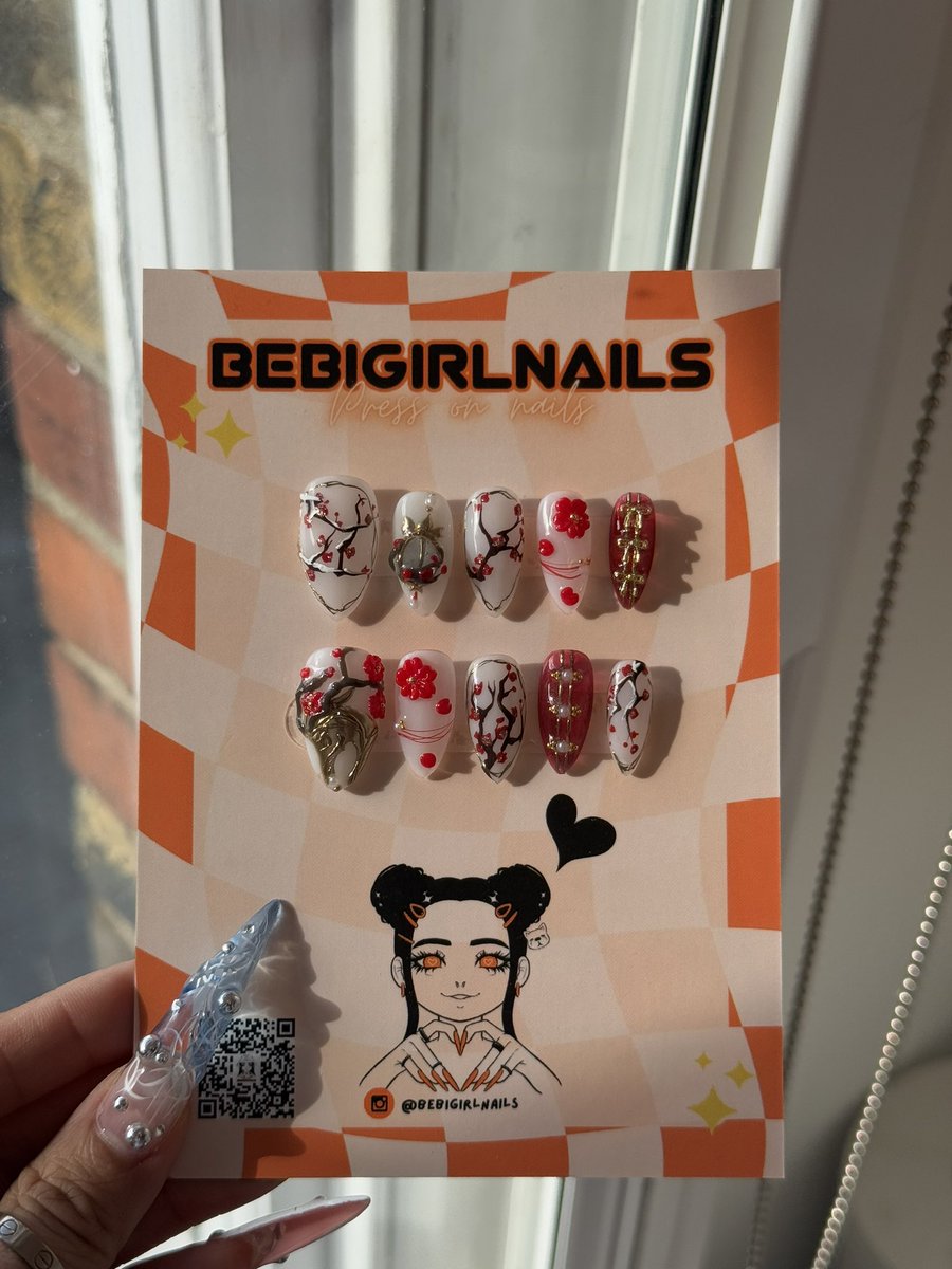 ninjapigletx's tweet photo. @LeagueOfLegends new petals of spring Lilia skin coming out is so 😍 I created a set of nails based on it 🤗 

Ig: @ bebigirlnails https://t.co/GOoN5q3pmA