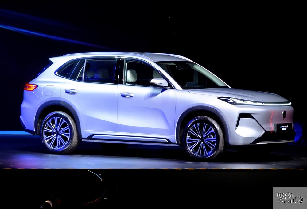 mota_auto98277's tweet image. Proton e.MAS 7 PHEV launched, priced from RM109,800!

motaauto.com/proton-e-mas-7…

#proton #protonemas7 #phev