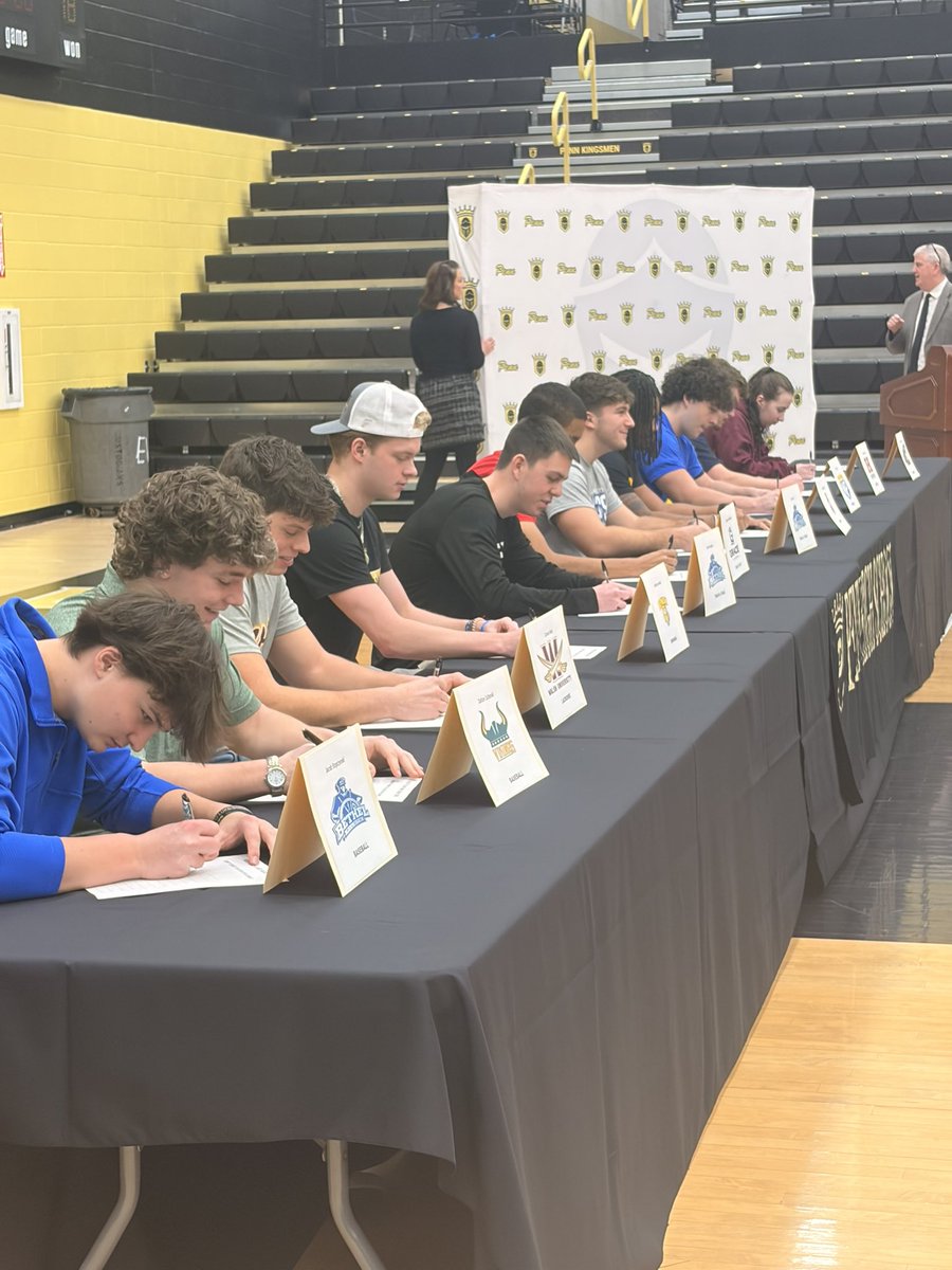 Penn Kingsmen Varsity Football tweet media