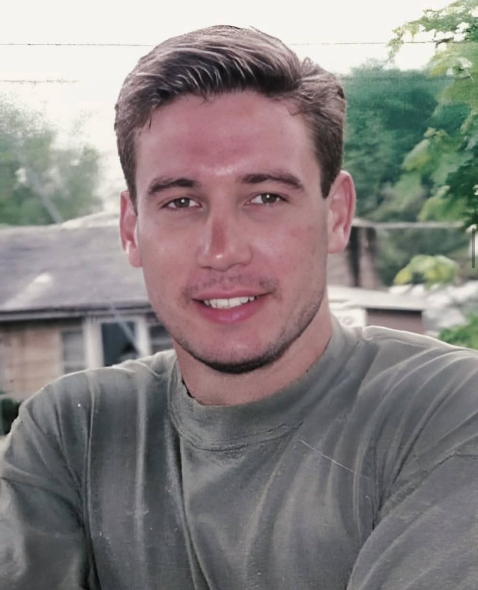 MilitaryCooI's tweet image. Please help me honor US Army Green Beret Kevin N. Morehead. Master Sgt.
Morehead was a Special Forces team sergeant assigned to the 5th Special Forces Group (Airborne.) He was KIA on September 12, 2003.