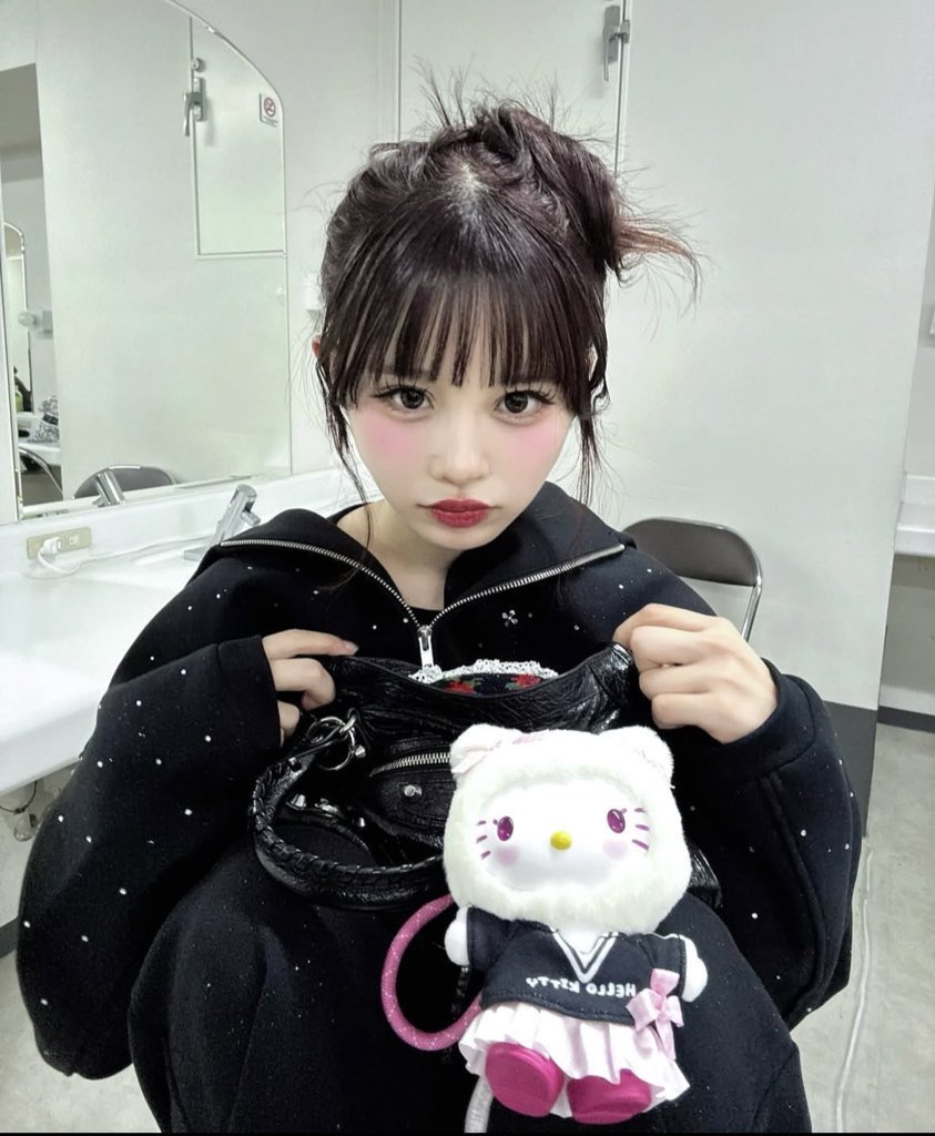 るな🐮 tweet media