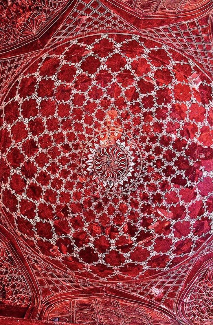 HerodotusWave's tweet photo. The intricate, red-painted ceiling of the mosque at the Taj Mahal complex in Agra, India. https://t.co/b2SVtbN2eT
