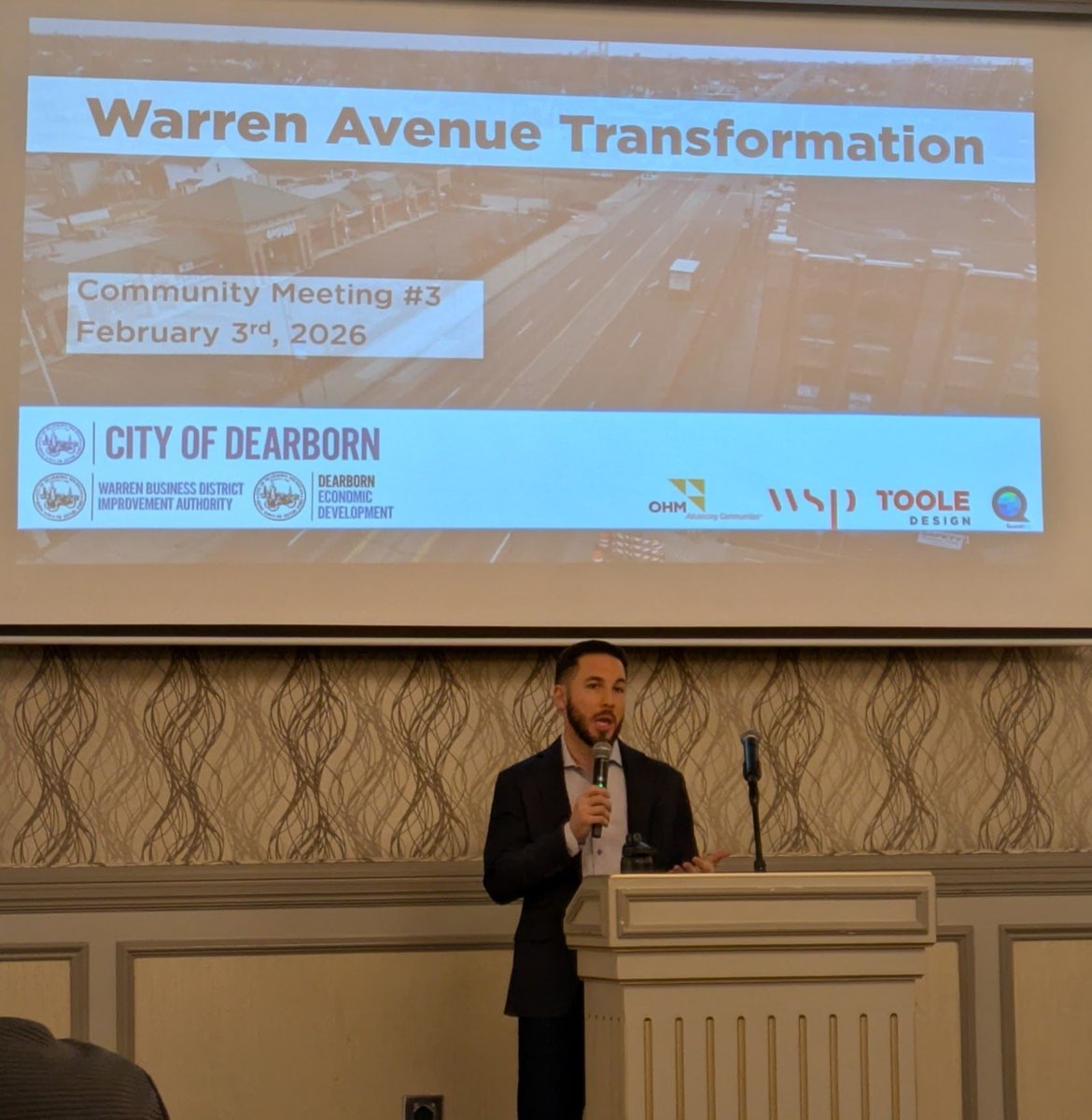 DetroitGreenway's tweet image. Dearborn showed latest design for W Warren Complete Street design from Joe Louis Greenway Gateway to Greenfield, about 2 miles. Includes safety improvements for all travels modes. Bike lanes are mostly sidewalk level. 
transformwarrenave.com