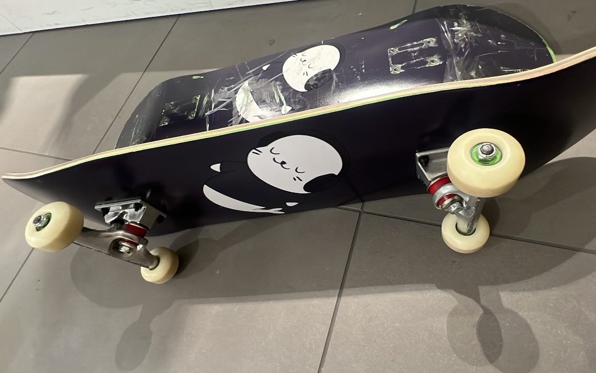 joshuatrees_'s tweet image. Out with the old, in with the new 🤙

#skateboarding 🛹