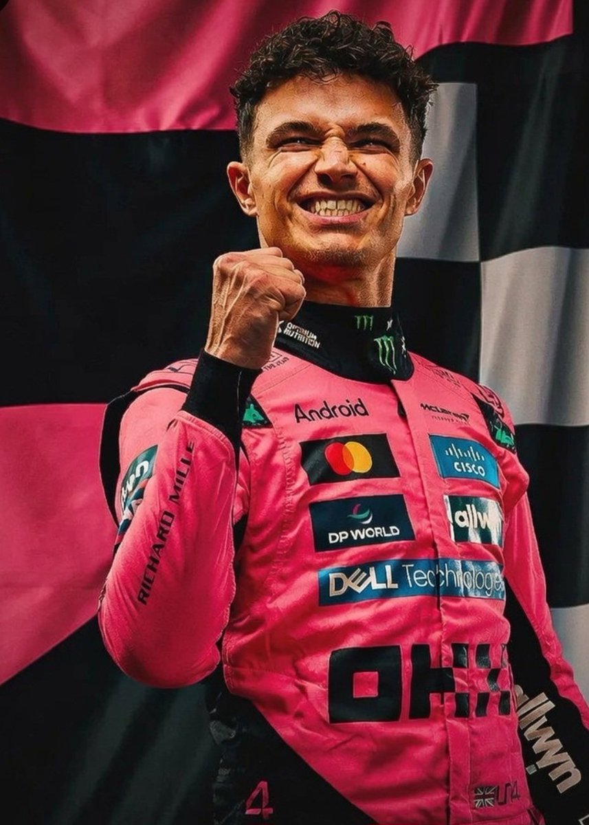 autoracing365's tweet image. ¿No creen que McLaren deberia cambiar sus colores? 🤔😂

#F1 #McLaren #Norris