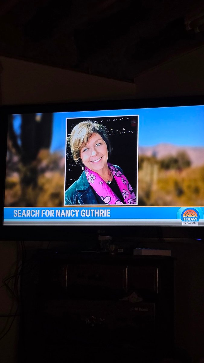 KWofficial32's tweet photo. I hope and pray that she is found alive and safeβ€οΈ sending my thoughts and prayers to Savannah Guthrie and her family
#NancyGuthrie #sendingprayers #todayshow https://t.co/yFsxEQpYXP