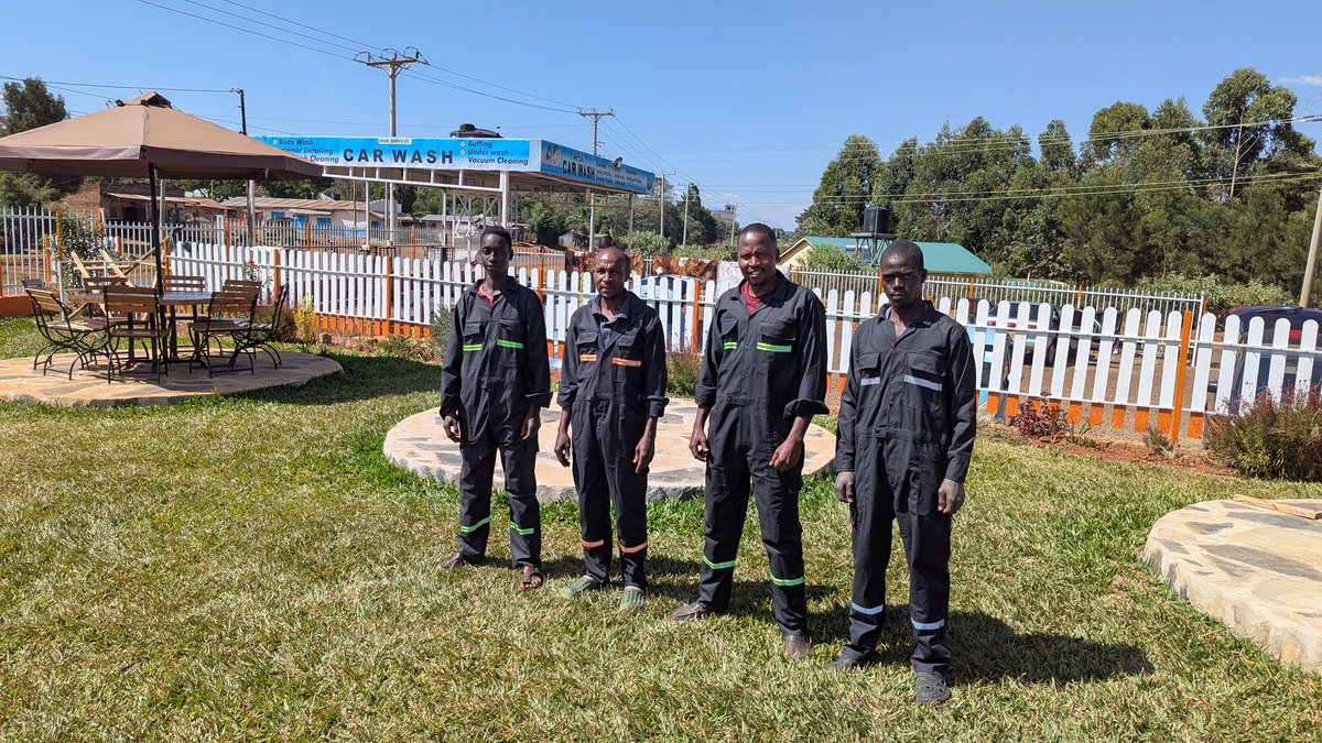 The Apex Grill & Carwash tweet media